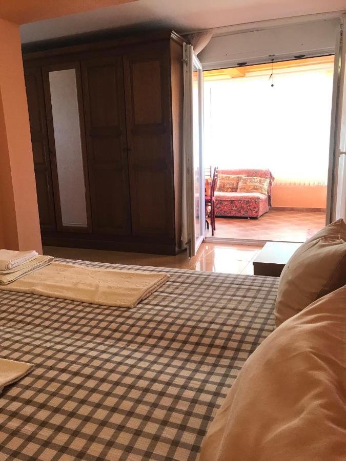 Holiday Home Orange Utjeha Esterno foto