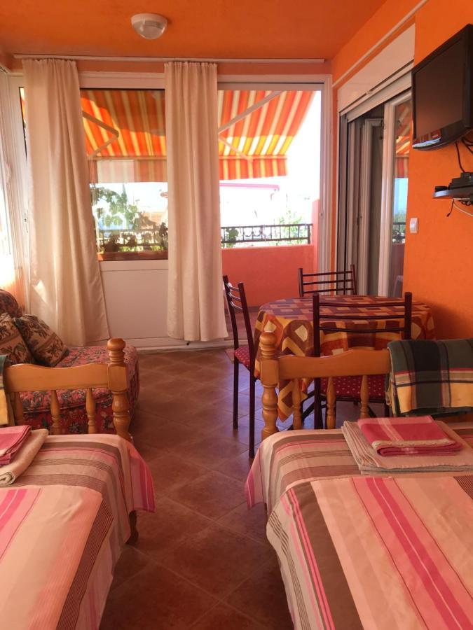 Holiday Home Orange Utjeha Esterno foto